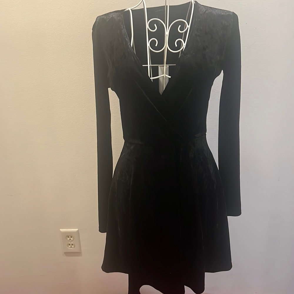 A black velvet dress from forever 21